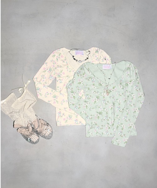 Y2K SYNAPSE FACTORY（ワイツーケー シナプスファクトリー）の「【noa花柄】VネックTシャツ（Tシャツ/カットソー・レディース・ミント/クリーム・FREE）」の12枚目の写真