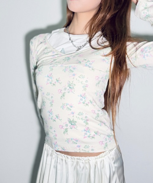 Y2K SYNAPSE FACTORY（ワイツーケー シナプスファクトリー）の「【noa花柄】VネックTシャツ（Tシャツ/カットソー・レディース・ミント/クリーム・FREE）」の8枚目の写真