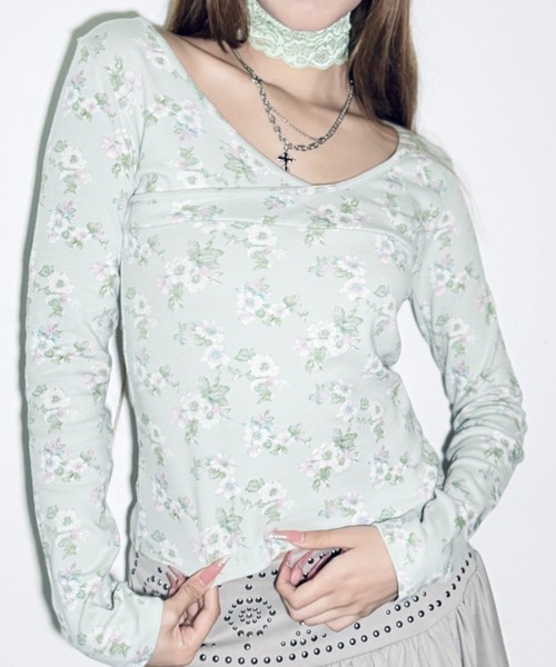 Y2K SYNAPSE FACTORY（ワイツーケー シナプスファクトリー）の「【noa花柄】VネックTシャツ（Tシャツ/カットソー・レディース・ミント/クリーム・FREE）」の16枚目の写真