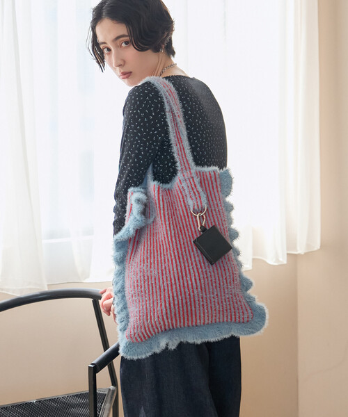 FREAK'S STORE（フリークスストア）の「FREAK'S STORE//フリークスストア シャギーニットフリルトート（トートバッグ・レディース・ブラック/ブラウン/ブルー・ONE SIZE）」の7枚目の写真