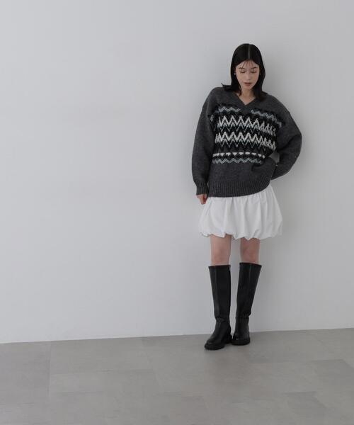 N.(N. Natural Beauty Basic)(エヌエヌナチュラルビューティーベーシック)の「ジオメトリックVネックニット(ニット/セーター・レディース・グレー系その他/ベージュ系その他・FREE)」の3枚目の写真