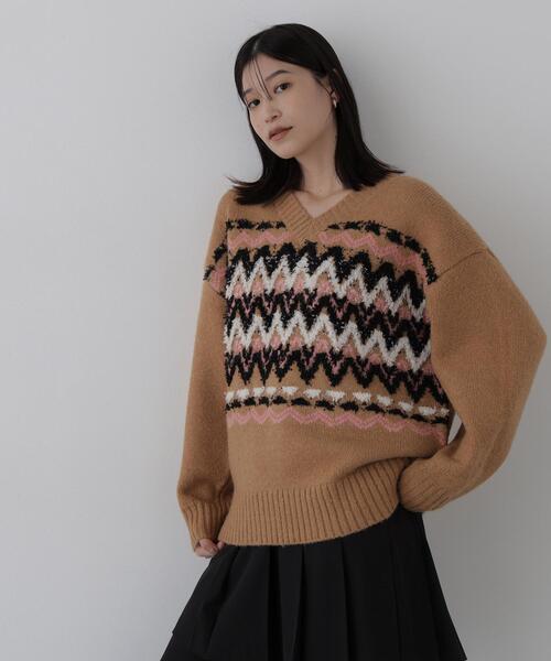 N.(N. Natural Beauty Basic)(エヌエヌナチュラルビューティーベーシック)の「ジオメトリックVネックニット(ニット/セーター・レディース・グレー系その他/ベージュ系その他・FREE)」の17枚目の写真
