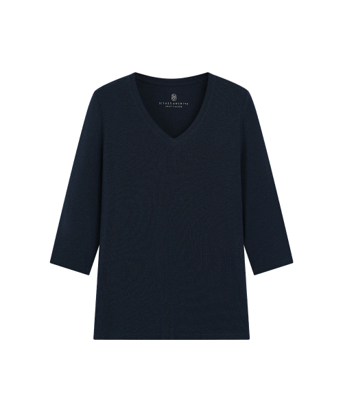 SIYAZU（シヤジュ）の「SITP5313 ソフトVネック 7分丈 Tシャツ_ネイビー（Tシャツ/カットソー・レディース・ネイビー・FREE）」の4枚目の写真