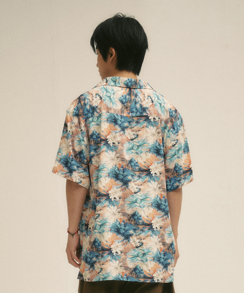 VILLA RAY（ヴィラ・レイ）の「アーティストフローラルアーカイブ メンズ ビスコースシャツ（シャツ/ブラウス・メンズ・その他・LARGE/X-LARGE/MEDIUM）」の4枚目の写真
