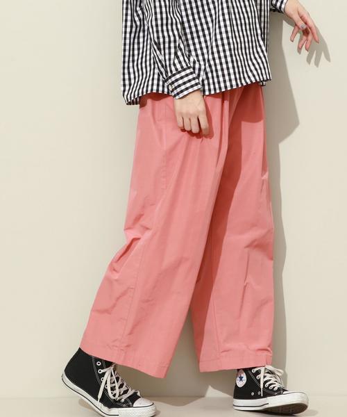 UNITED ARROWS(ユナイテッドアローズ)の「SFL ナイロン タックパンツ† ◆(その他パンツ・レディース・ピンク/マスタード/ネイビー・FREE)」の11枚目の写真