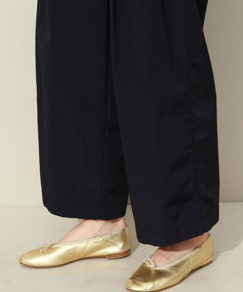UNITED ARROWS(ユナイテッドアローズ)の「SFL ナイロン タックパンツ† ◆(その他パンツ・レディース・ピンク/マスタード/ネイビー・FREE)」の15枚目の写真