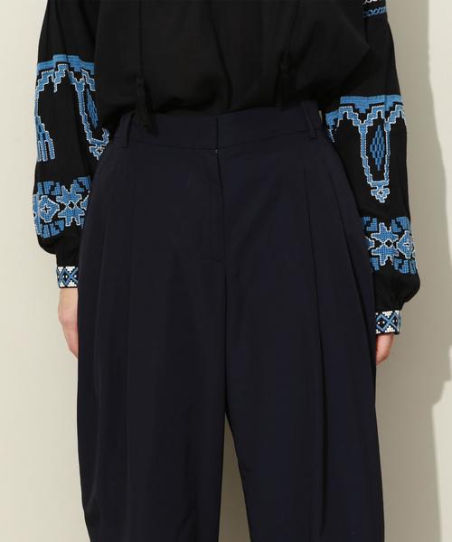 UNITED ARROWS(ユナイテッドアローズ)の「SFL ナイロン タックパンツ† ◆(その他パンツ・レディース・ピンク/マスタード/ネイビー・FREE)」の13枚目の写真