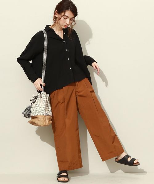 UNITED ARROWS(ユナイテッドアローズ)の「SFL ナイロン タックパンツ† ◆(その他パンツ・レディース・ピンク/マスタード/ネイビー・FREE)」の7枚目の写真