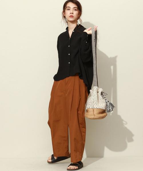 UNITED ARROWS(ユナイテッドアローズ)の「SFL ナイロン タックパンツ† ◆(その他パンツ・レディース・ピンク/マスタード/ネイビー・FREE)」の6枚目の写真