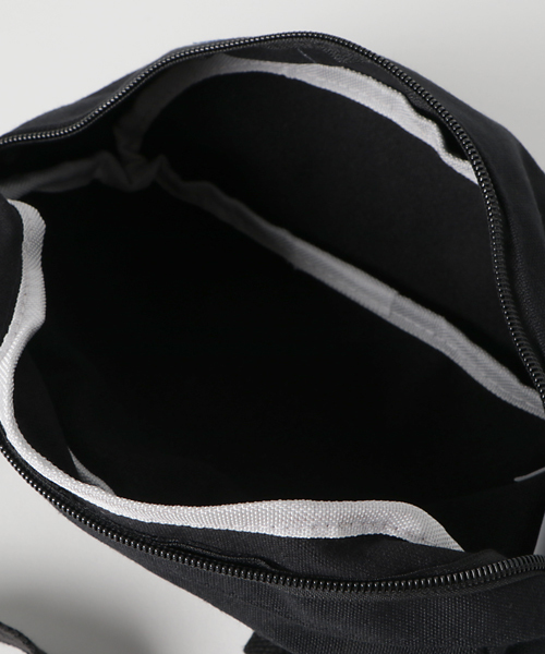 Reebok（リーボック）の「【2017秋冬】クラシック ウエストバッグ（ボディバッグ/ウエストポーチ・メンズ・ブラック/ネイビー・FREE）」の6枚目の写真