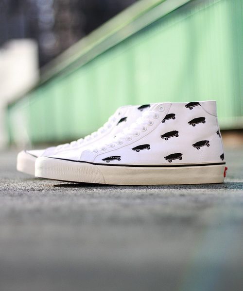 VANS(バンズ)の「【Begin掲載】【国内EX】VANS / バンズ COURT MID ICON LIMITED#(スニーカー・メンズ・ホワイト・11/8/10/9/8h/9h)」の17枚目の写真