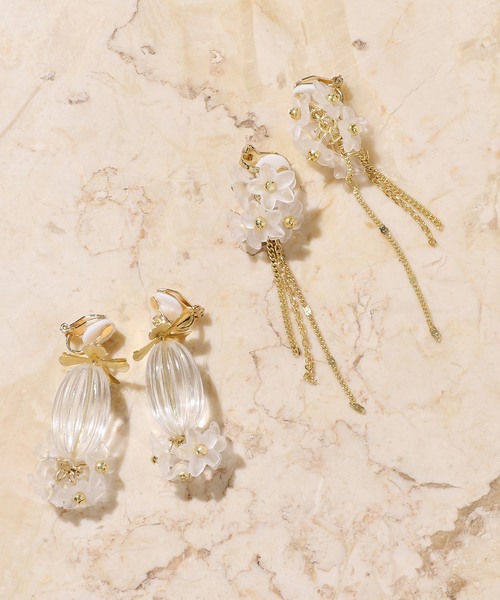 natural couture（ナチュラルクチュール）の「ヴィンテージクリアお花イヤリング（イヤリング・レディース・その他1/その他2・FREE）」の6枚目の写真