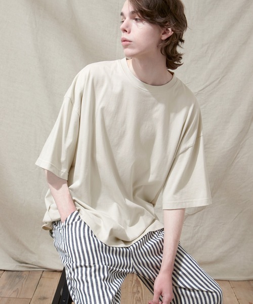 EMMA CLOTHES(エマクローズ)の「スーパービッグシルエットカットソー 1/2 sleeveカットソー(Tシャツ/カットソー・メンズ・ホワイト/ブラック/カーキ/サンドベージュ/ライトパープル/イエロー/ネイビー/チャコール/ブラウン/ダークブラウン/グリーン系その他/グレー系その他・FREE)」の5枚目の写真