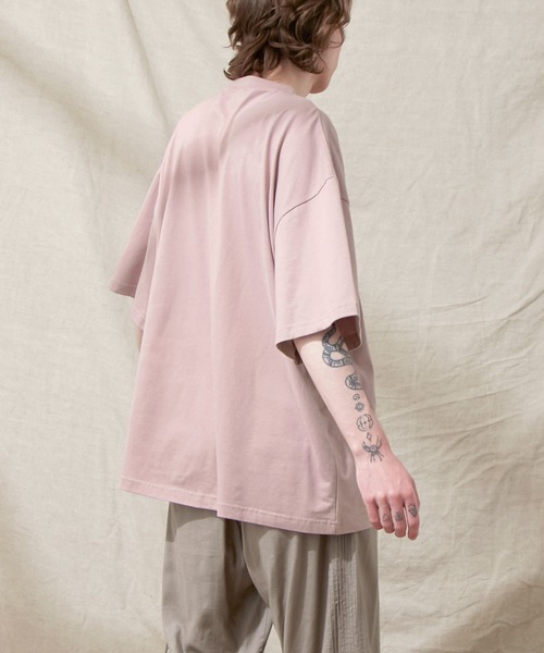 EMMA CLOTHES(エマクローズ)の「スーパービッグシルエットカットソー 1/2 sleeveカットソー(Tシャツ/カットソー・メンズ・ホワイト/ブラック/カーキ/サンドベージュ/ライトパープル/イエロー/ネイビー/チャコール/ブラウン/ダークブラウン/グリーン系その他/グレー系その他・FREE)」の20枚目の写真