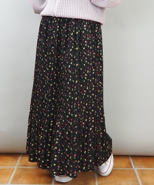 tiptop（ティップトップ）の「アソート消しプリーツロングスカート（スカート・レディース・ブラック/A/B/C/D/E/アイボリー/ダークグレー/G・FREE）」の6枚目の写真