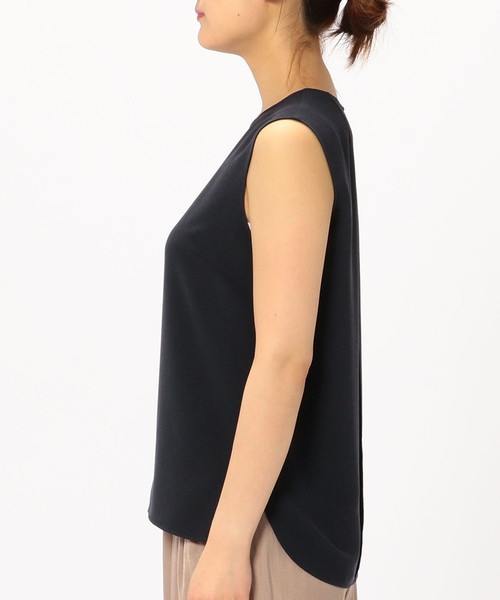 Liesse（リエス）の「ノースリーブブラウス（シャツ/ブラウス・レディース・オフホワイト/ブラック/ネイビー・FREE）」の10枚目の写真