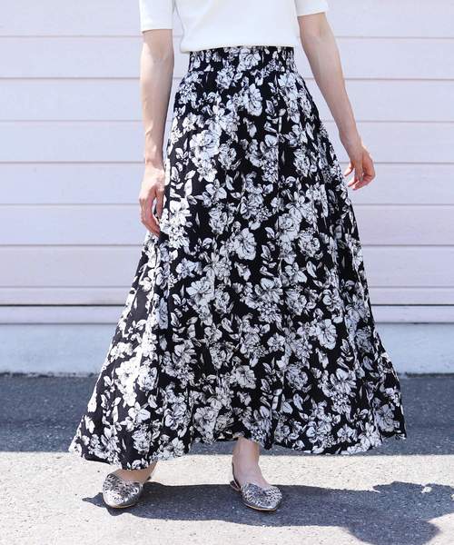 reca（レカ）の「花柄フレアロングスカート（スカート）」 - WEAR