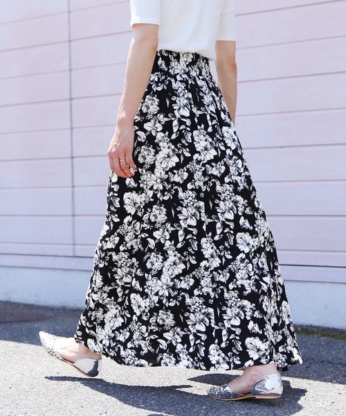 reca（レカ）の「花柄フレアロングスカート（スカート）」 - WEAR