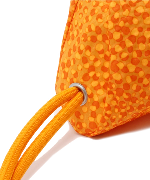 NIKE（ナイキ）の「ナイキ ヘリテージ ジムサック 巾着 NIKE HERITAGE GYMSACK BA3329（バックパック/リュック・メンズ・ブラック/オレンジ/グリーン/イエロー/ブルー・ONE SIZE）」の9枚目の写真