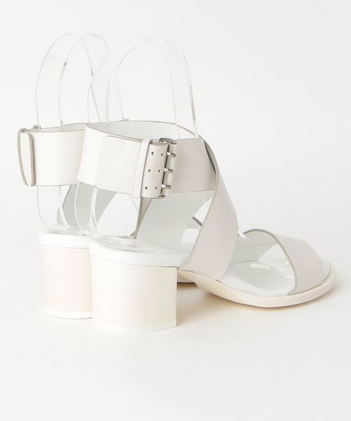 Abahouse Devinette（ドゥヴィネット）の「VERONIQUE BRANQUINHO / ヴェロニク・ブランキーノ　クロスベルトパンプス（パンプス・レディース・ホワイト・36）」の2枚目の写真