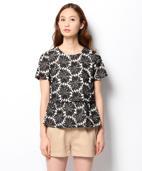 GRACE CONTINENTAL（グレースコンチネンタル）の「マーガレット刺繍  