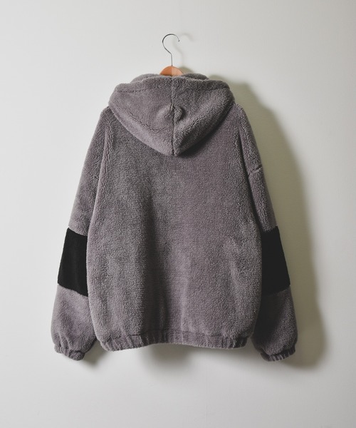 Starting Over(スターティングオーバー)の「スーパービッグシルエット もこもこボアフードブルゾン(ブルゾン・メンズ・オフホワイト/ブラック/ベージュ/チャコール・M/L/XL)」の5枚目の写真