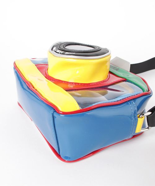 WEGO（ウィゴー）の「WEGO/カメラモチーフショルダーバッグ（ショルダーバッグ・レディース・ブラック/その他1・FREE）」の4枚目の写真