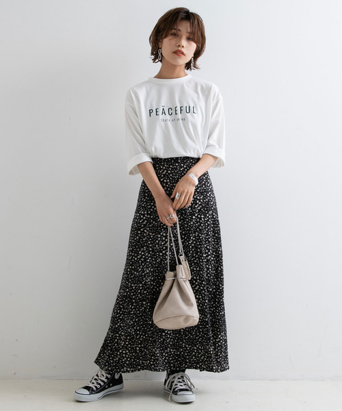 Newlyme（ニューリーミー）の「ロゴプリントロンＴ【R】（Tシャツ/カットソー・レディース・グリーン/ブラック・M-L）」の8枚目の写真