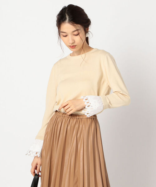 NOLLEY’S(ノーリーズ)の「【MARILYN MOON/マリリーンムーン】コードレース袖布帛プルオーバーニット(ニット/セーター・レディース・アイボリー/グレイッシュブルー・38)」の1枚目の写真