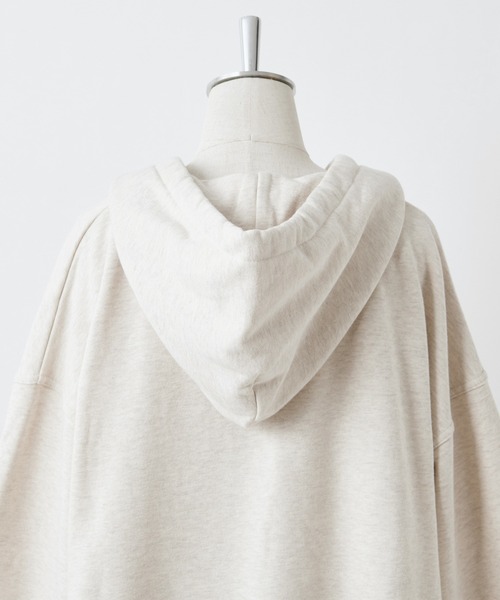 Sygne.(シーニュ)の「【Sygne. 】キーネックパーカー(Tシャツ/カットソー・レディース・ベージュ/オートミール・FREE)」の19枚目の写真