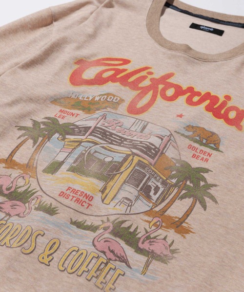 glamb（グラム）の「Souvenir long sleeves CS (California) / スーベニアロングスリーブカットソー（カリフォルニア）（Tシャツ/カットソー・メンズ・ベージュ・M/L/S）」の3枚目の写真