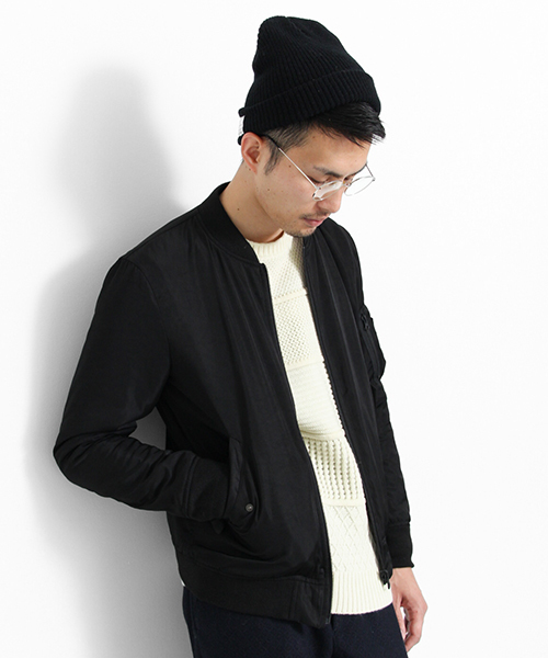 URBAN RESEARCH（アーバンリサーチ）の「UR MIX編み ボーダークルーネック（ニット/セーター・メンズ・ホワイト/オリーブ/グレー/ネイビー・LARGE/MEDIUM）」の7枚目の写真