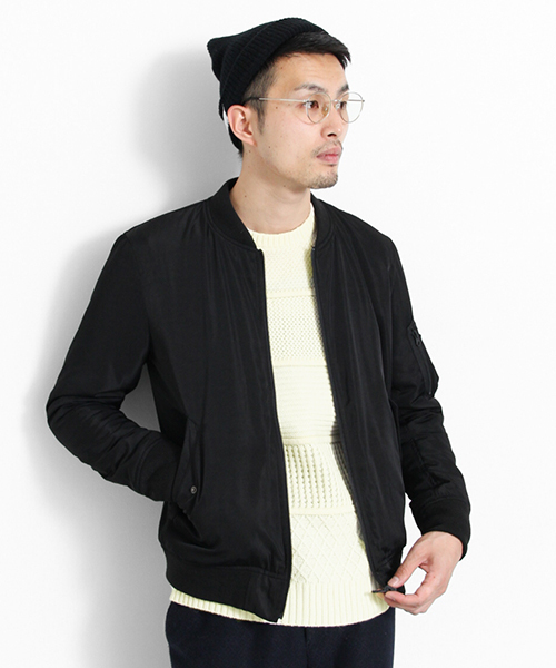 URBAN RESEARCH（アーバンリサーチ）の「UR MIX編み ボーダークルーネック（ニット/セーター・メンズ・ホワイト/オリーブ/グレー/ネイビー・LARGE/MEDIUM）」の8枚目の写真