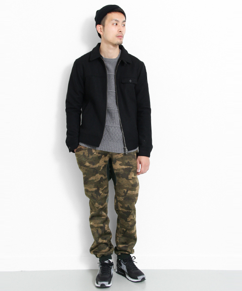 URBAN RESEARCH（アーバンリサーチ）の「UR MIX編み ボーダークルーネック（ニット/セーター・メンズ・ホワイト/オリーブ/グレー/ネイビー・LARGE/MEDIUM）」の10枚目の写真