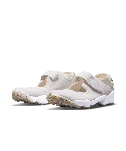NIKE(ナイキ)の「ナイキ エア リフト ウィメンズシューズ / Nike Air Rift Women's Shoes(サンダル・レディース・アイボリー/グレー・23/24/25/26/27/29/22/28)」の3枚目の写真