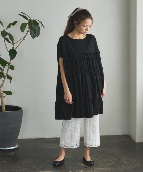 PUAL CE CIN（ピュアルセシン）の「ティアードショートスリーブチュニック（チュニック・レディース・ホワイト/ブラック/ベージュ/ピンク/ブルー・FREE）」の3枚目の写真