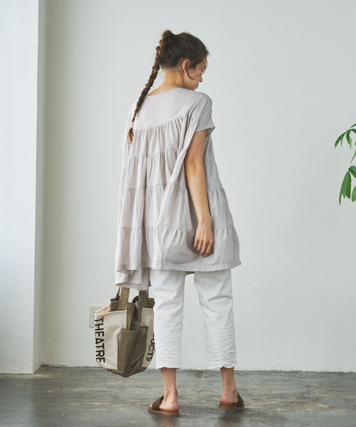 PUAL CE CIN（ピュアルセシン）の「ティアードショートスリーブチュニック（チュニック・レディース・ホワイト/ブラック/ベージュ/ピンク/ブルー・FREE）」の17枚目の写真