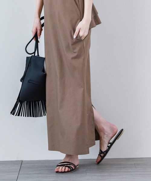 SUGAR BISKET（シュガービスケット）の「バックフリルサロペットスカート（サロペット/オーバーオール・レディース・アイボリー/ブラック/ブラウン/オリーブ/ブラック系その他2/ブラック系その他・C/フリー）」の18枚目の写真