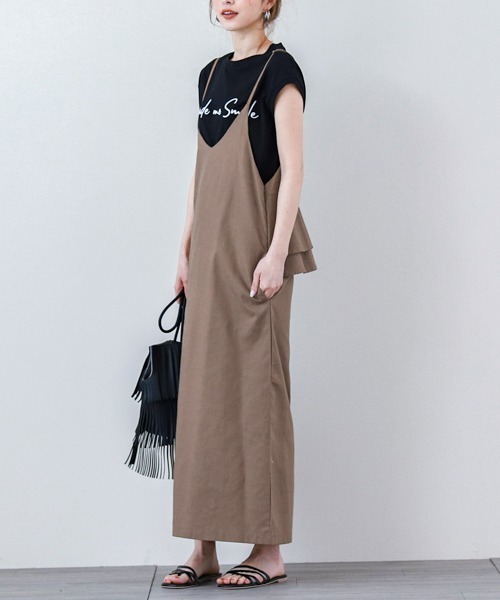 SUGAR BISKET（シュガービスケット）の「バックフリルサロペットスカート（サロペット/オーバーオール・レディース・アイボリー/ブラック/ブラウン/オリーブ/ブラック系その他2/ブラック系その他・C/フリー）」の17枚目の写真