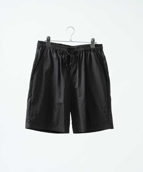 ITEMS URBANRESEARCH（アイテムズ アーバンリサーチ）の「ナイロンイージーショートパンツ（その他パンツ・メンズ・カーキ/ベージュ/ブラック・MEDIUM/LARGE）」の14枚目の写真