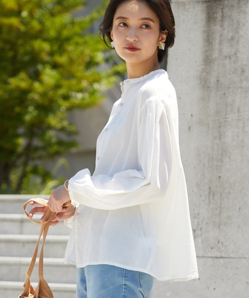 OMNES（オムネス）の「綿サテンガーゼ 袖タック長袖ブラウス（シャツ/ブラウス・レディース・オフホワイト/グレー系その他/サーモンピンク/チャコール・FREE）」の22枚目の写真