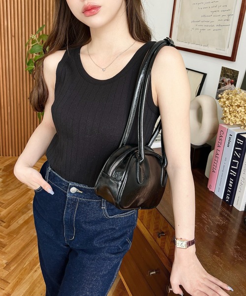 moment+(モーメントプラス)の「【累計販売枚数1万枚突破!】綿100%ワイドリブ.クルーネックタンクトップ(タンクトップ・レディース・ブラック/ベージュ/オフホワイト/ライトグリーン/モカ/杢グレー/クリアグリーン/オレンジ/カーキ/チャコールグレー/ナチュラル/ブラウン・M/L)」の16枚目の写真