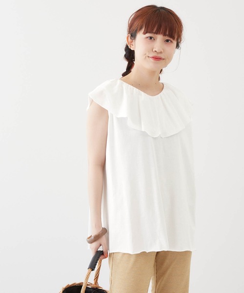 mikke（ミッケ）の「ドレープフリルビックカラーノースリーブカットソー（Tシャツ/カットソー・レディース・オフホワイト/グレイッシュブルー/ダークオレンジ/ブラック・FREE）」の7枚目の写真