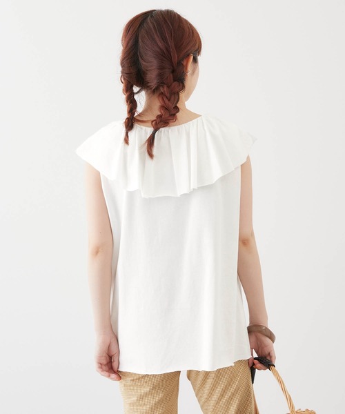 mikke（ミッケ）の「ドレープフリルビックカラーノースリーブカットソー（Tシャツ/カットソー・レディース・オフホワイト/グレイッシュブルー/ダークオレンジ/ブラック・FREE）」の10枚目の写真