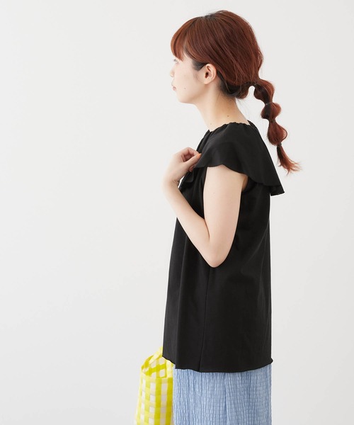 mikke（ミッケ）の「ドレープフリルビックカラーノースリーブカットソー（Tシャツ/カットソー・レディース・オフホワイト/グレイッシュブルー/ダークオレンジ/ブラック・FREE）」の13枚目の写真