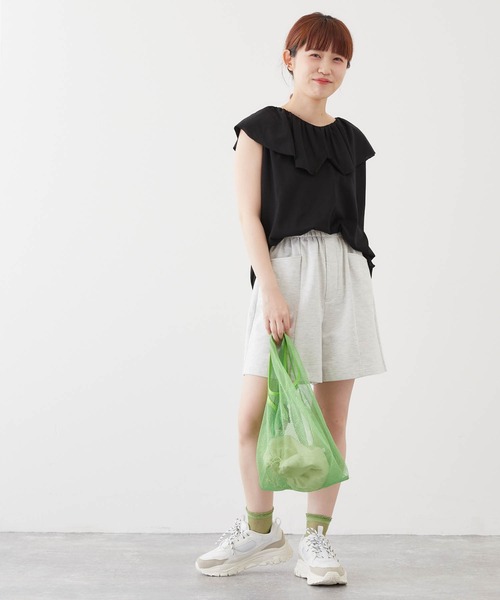 mikke（ミッケ）の「ドレープフリルビックカラーノースリーブカットソー（Tシャツ/カットソー・レディース・オフホワイト/グレイッシュブルー/ダークオレンジ/ブラック・FREE）」の16枚目の写真