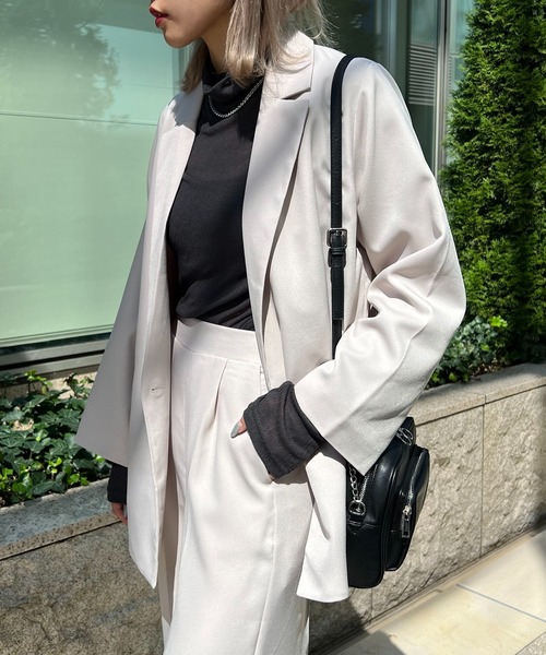 RASVOA（ラスボア）の「【セットアップ着用可】ウールライクダブルテーラードジャケット（テーラードジャケット・レディース・ブラック/アイボリー・FREE）」の4枚目の写真