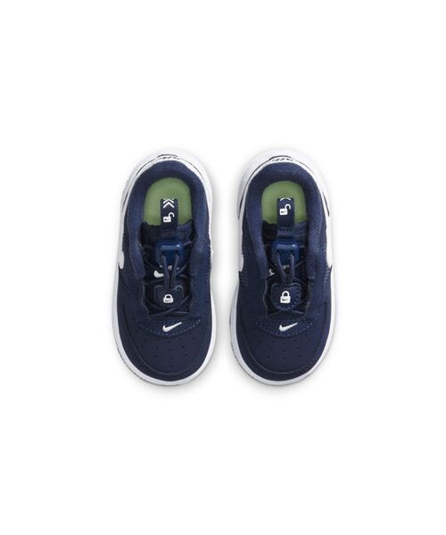 NIKE(ナイキ)の「ナイキ フォース 1 トグル SE キッズシューズ / Nike Force 1 Toggle SE Baby/Toddler Shoes(スニーカー・キッズ・ネイビー・12/15 /10/11/8/9/16/13/14)」の5枚目の写真