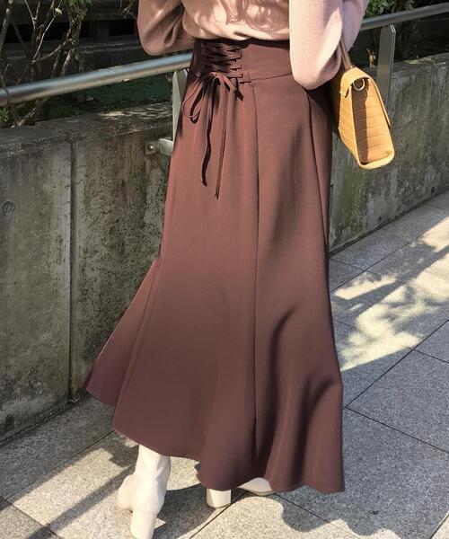 INGNI（イング）の「BackレースUPマーメイド／スカート（スカート・レディース・ベージュ/ブラウン/ピンク/ブルー/ブラック系その他/ベージュ系/ブルー系3/ピンク系/ワイン系/ブラウン系4/ピンク系8/ボルドー/ブラック・FREE）」の5枚目の写真