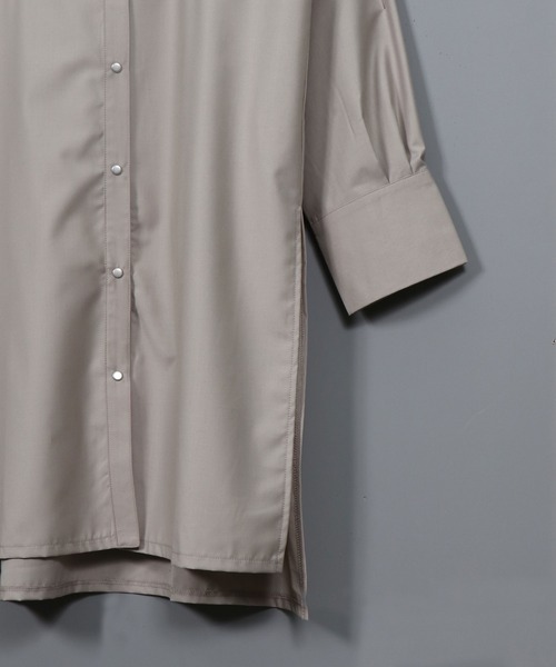 &g'aime(アンジェム)の「【&g’aime】バックロングシャツ(シャツ/ブラウス・レディース・ブラック/モカ/グレイッシュベージュ・FREE)」の6枚目の写真